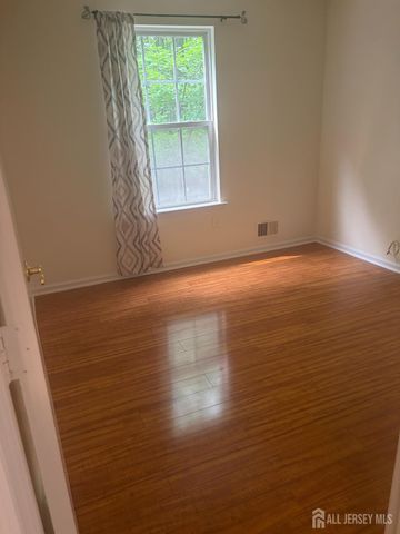 215 Prestwick Way, Edison, NJ 08820