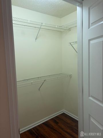 215 Prestwick Way, Edison, NJ 08820