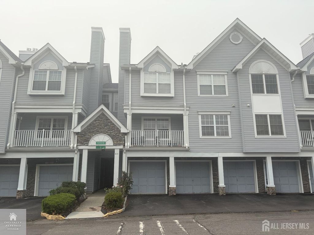 215 Prestwick Way, Edison, NJ 08820