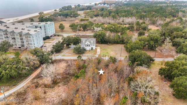 Boisdore Avenue, Pass Christian, MS 39571