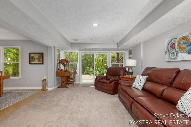 6200 Back Forty Drive NE, Belmont, MI 49306