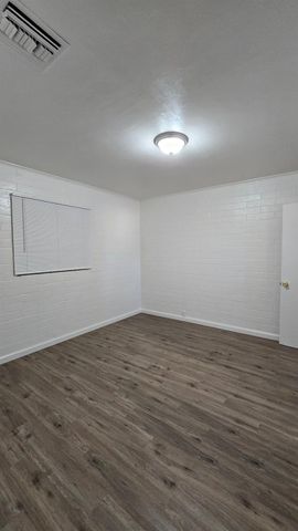 3335 E Normal Avenue, Fresno, CA 93703