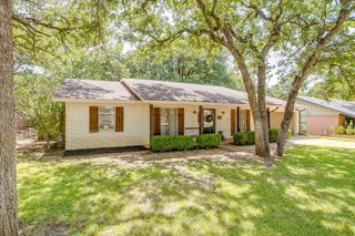 2814 Blackwood Drive, Arlington, TX 76013