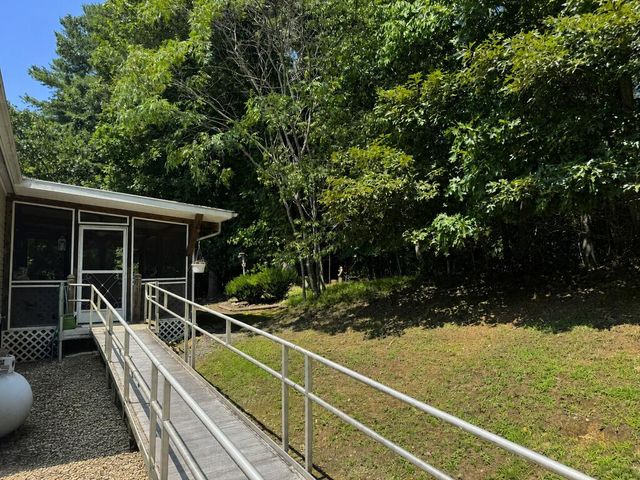 350 Bobcat Lane, Warne, NC 28909