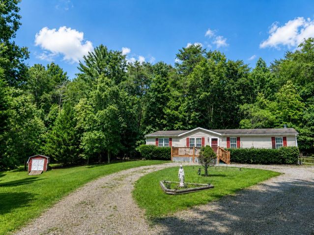 350 Bobcat Lane, Warne, NC 28909
