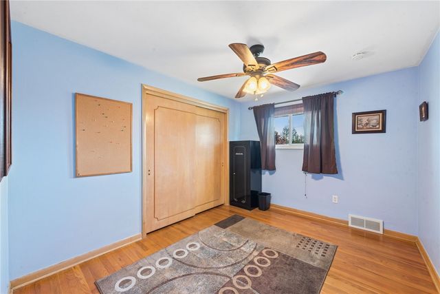 154 Manchester Drive, Irwin, PA 15642