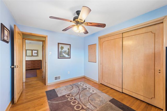154 Manchester Drive, Irwin, PA 15642