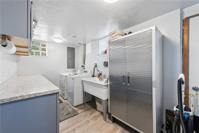 154 Manchester Drive, Irwin, PA 15642