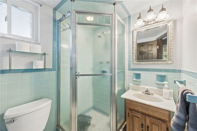 154 Manchester Drive, Irwin, PA 15642