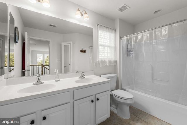 192 MATCHBOX CT, Ranson, WV 25438