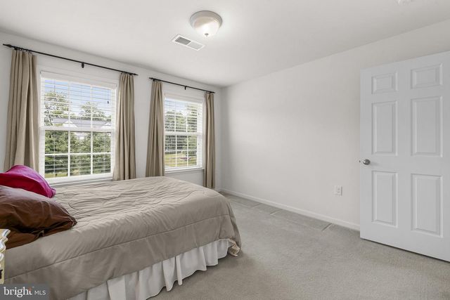 192 MATCHBOX CT, Ranson, WV 25438