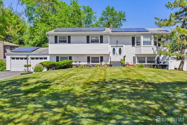 7 Vauxhall Road, East Brunswick, NJ 08816
