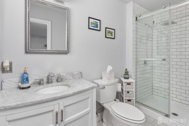 7 Vauxhall Road, East Brunswick, NJ 08816