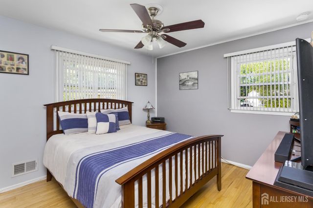 7 Vauxhall Road, East Brunswick, NJ 08816