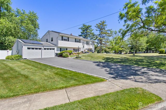 7 Vauxhall Road, East Brunswick, NJ 08816