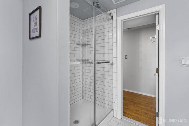 7 Vauxhall Road, East Brunswick, NJ 08816