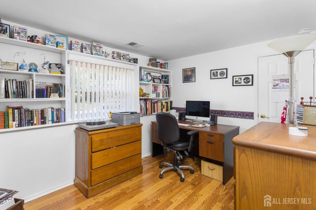 7 Vauxhall Road, East Brunswick, NJ 08816