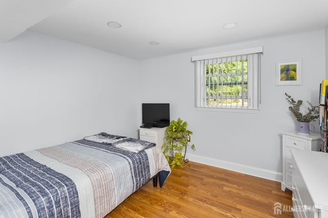 7 Vauxhall Road, East Brunswick, NJ 08816