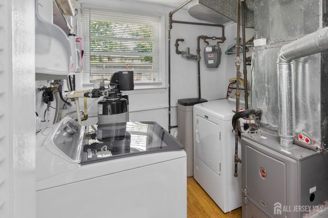 7 Vauxhall Road, East Brunswick, NJ 08816