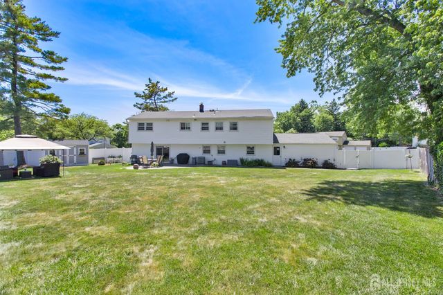 7 Vauxhall Road, East Brunswick, NJ 08816