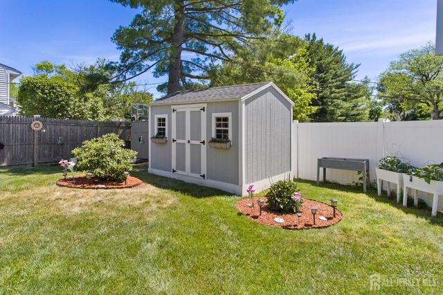 7 Vauxhall Road, East Brunswick, NJ 08816