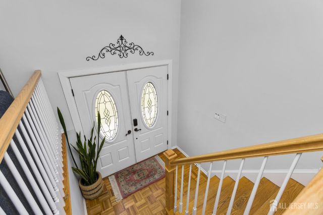 7 Vauxhall Road, East Brunswick, NJ 08816