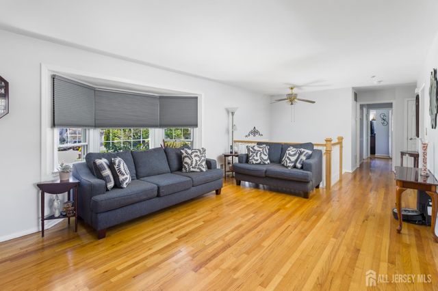 7 Vauxhall Road, East Brunswick, NJ 08816