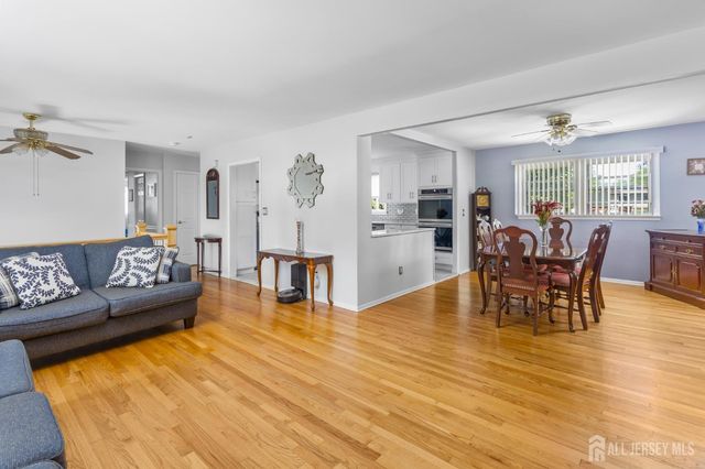 7 Vauxhall Road, East Brunswick, NJ 08816