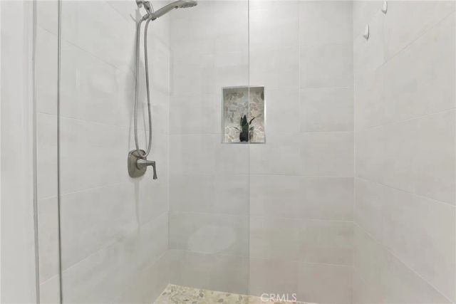 10000 Amestoy Avenue, Northridge, CA 91325