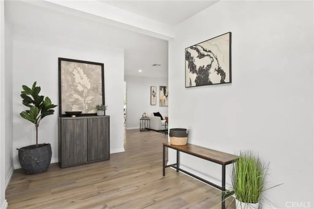 10000 Amestoy Avenue, Northridge, CA 91325