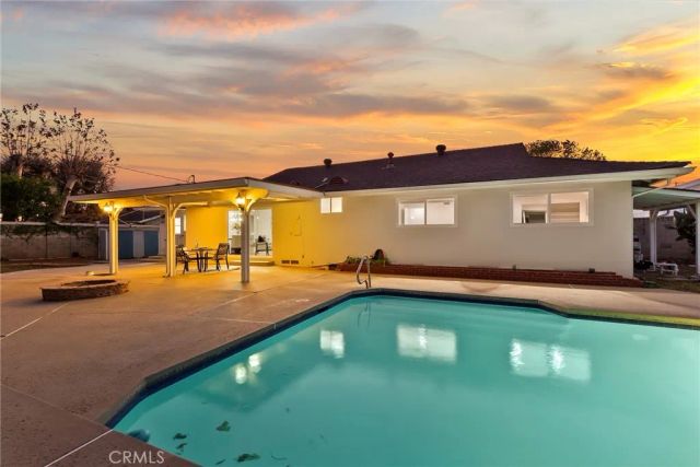 10000 Amestoy Avenue, Northridge, CA 91325