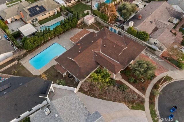 10000 Amestoy Avenue, Northridge, CA 91325