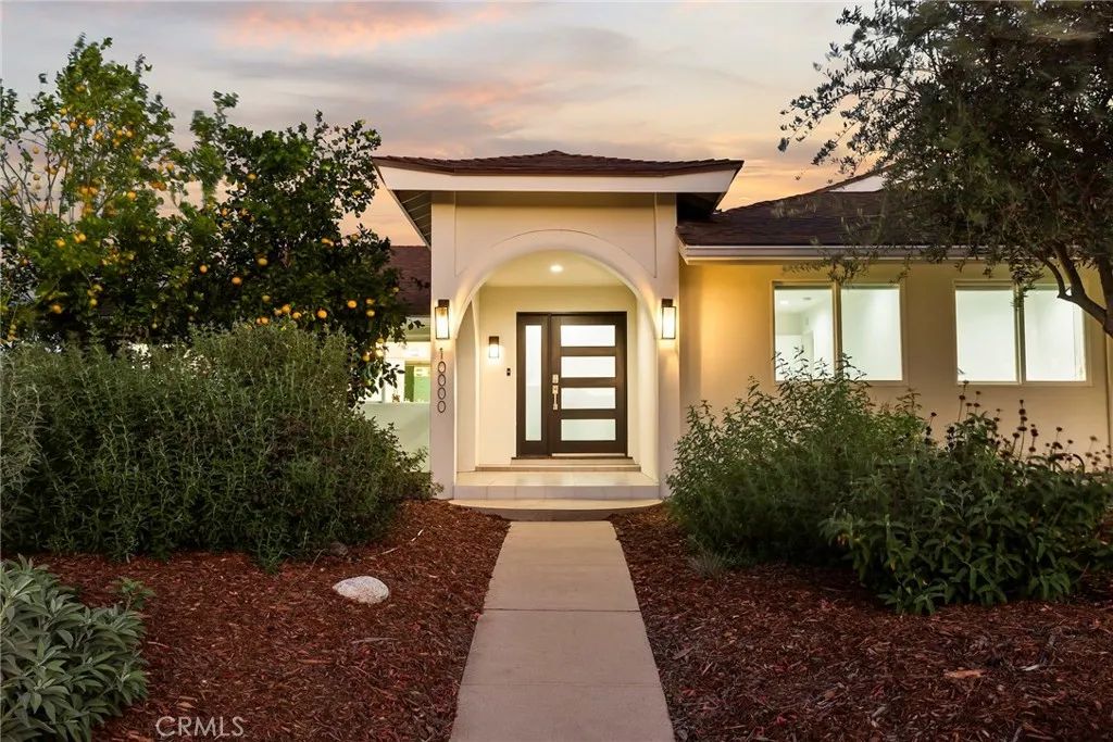 10000 Amestoy Avenue, Northridge, CA 91325