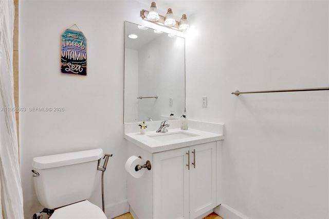 7501 E Treasure Dr 9EF, North Bay Village, FL 33141