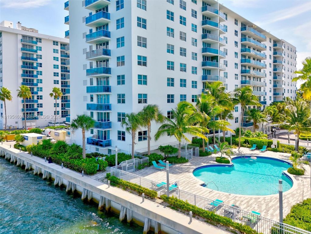 7501 E Treasure Dr 9EF, North Bay Village, FL 33141