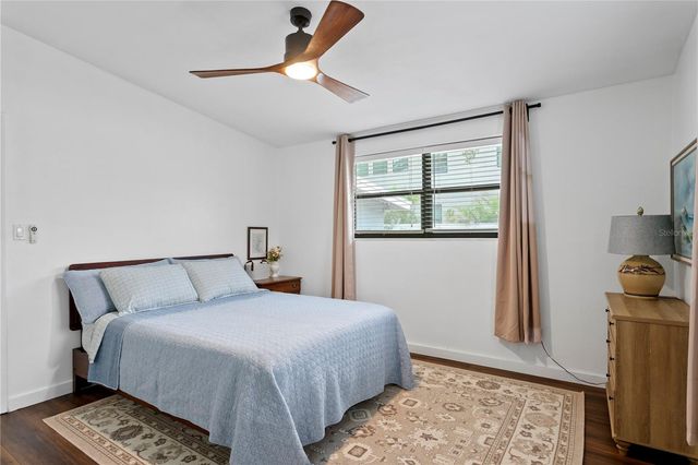 2407 S LOIS AVENUE, Tampa, FL 33629