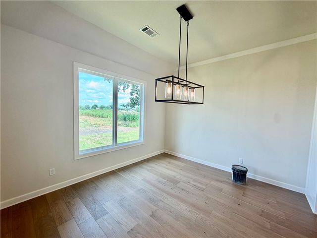 701 Steep Hill Lane, Cave Springs, AR 72718