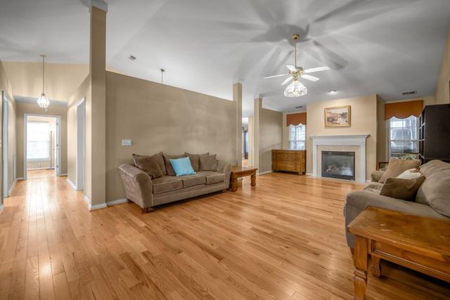 2800 Belle Haven Place, Lexington, KY 40511