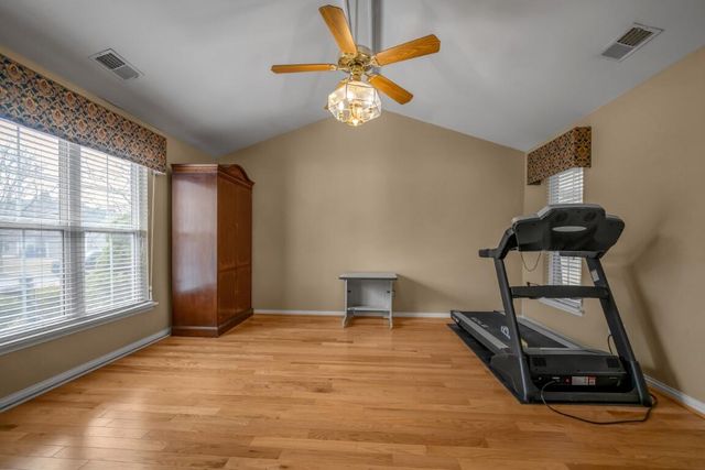 2800 Belle Haven Place, Lexington, KY 40511