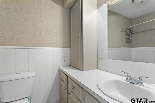 6772 FM 2494, Athens, TX 75751