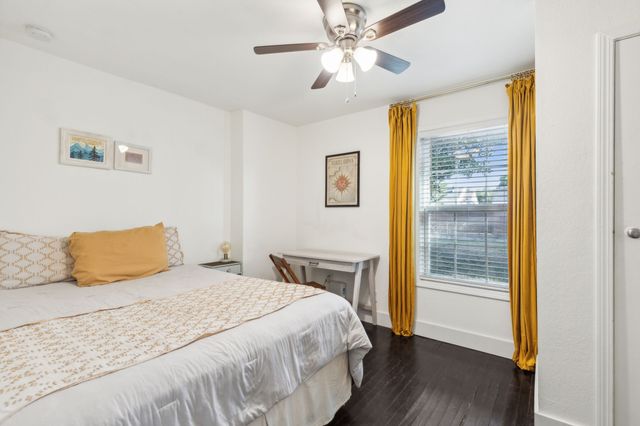 3202 Aster Street, Dallas, TX 75211