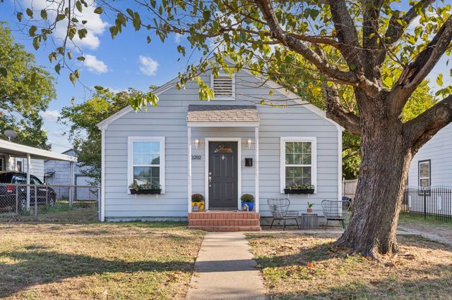 3202 Aster Street, Dallas, TX 75211