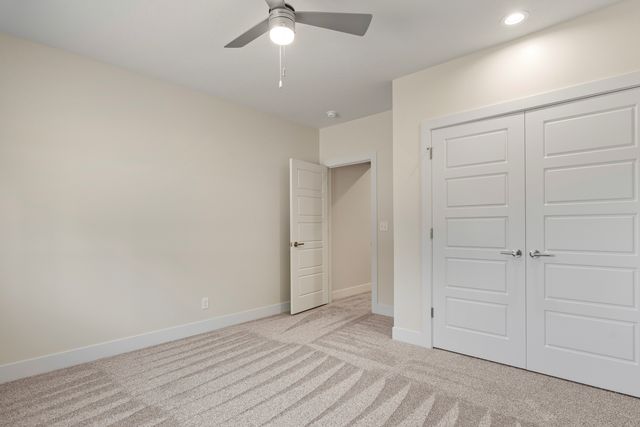 38 FRANK Court, Leclaire, IA 52753