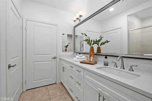 102 Capricorn, Irvine, CA 92618