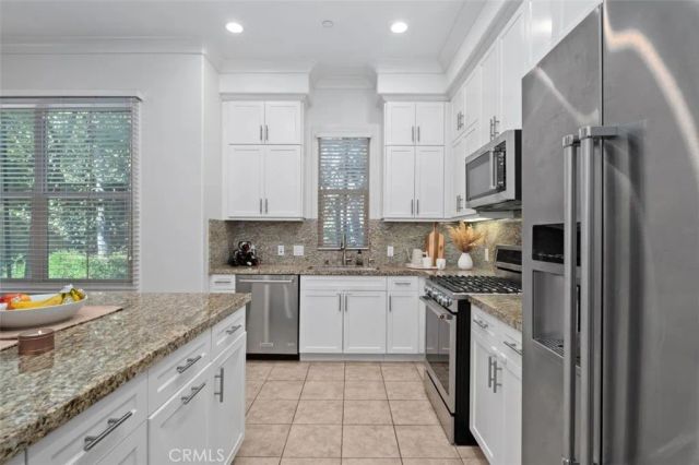 102 Capricorn, Irvine, CA 92618