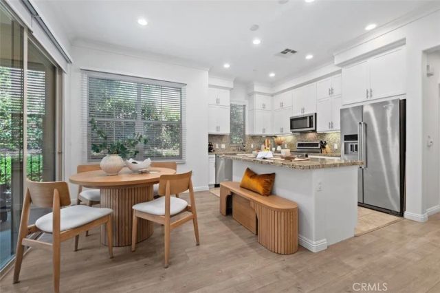102 Capricorn, Irvine, CA 92618