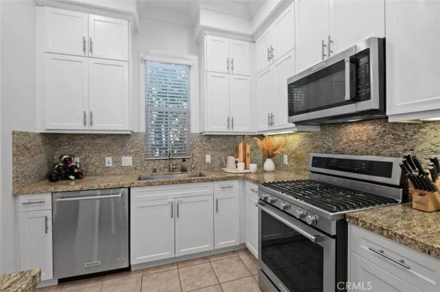 102 Capricorn, Irvine, CA 92618