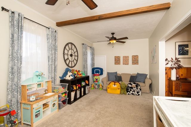 4 Star Ave, Middleboro, MA 02346