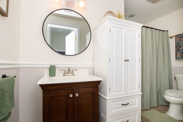 4 Star Ave, Middleboro, MA 02346