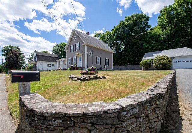 4 Star Ave, Middleboro, MA 02346